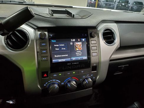 Used 2018 Toyota Tundra SR5 RWD image 28