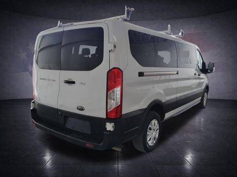 Used 2023 Ford Transit 350 XLT RWD image 5