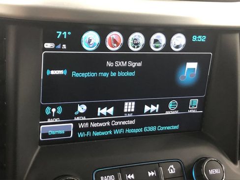 Used 2018 GMC Acadia SLT w/ LPO, Cargo Package AWD/4WD image 17