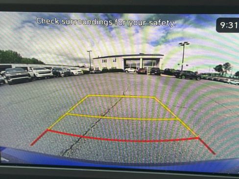 Used 2025 Hyundai Elantra SE w/ Cargo Package FWD image 29