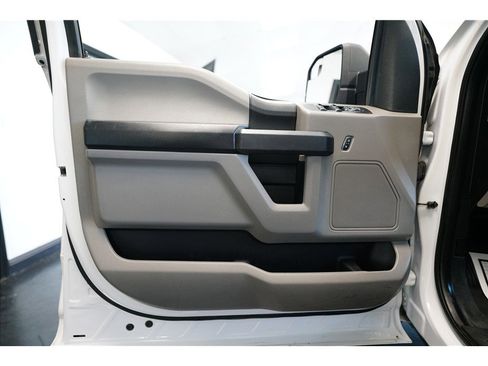 Used 2018 Ford F150 XL w/ Equipment Group 101A Mid AWD/4WD image 15