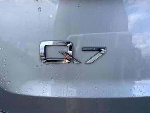 Used 2022 Audi Q7 2.0T Premium w/ Convenience Package image 10