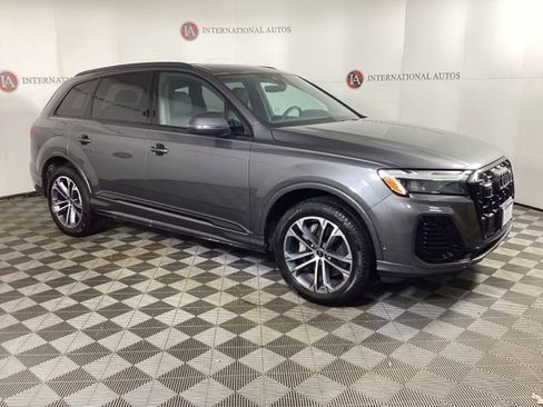 Used 2025 Audi Q7 2.0T Premium Plus w/ Premium Plus Package image 3