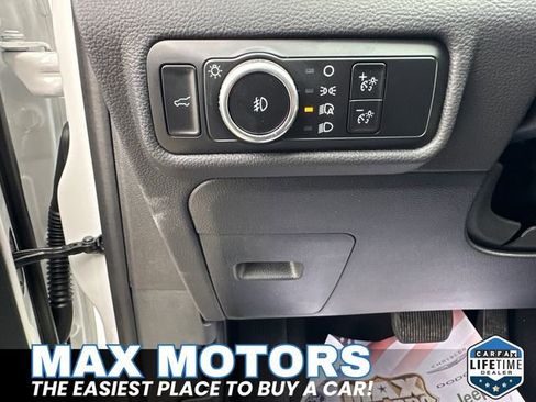New 2024 Ford Explorer XLT w/ Equipment Group 202A image 25