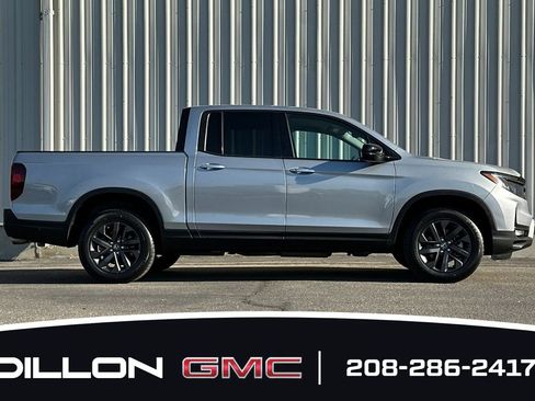 Used 2024 Honda Ridgeline Sport image 3