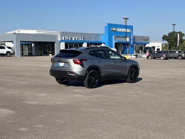 Certified 2024 Chevrolet Trax ACTIV w/ Sunroof Package FWD image 4