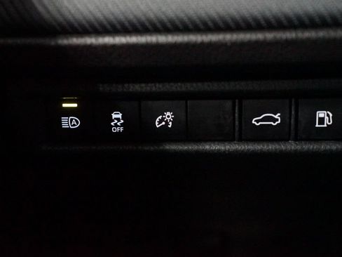 Used 2025 Toyota Camry SE FWD image 24