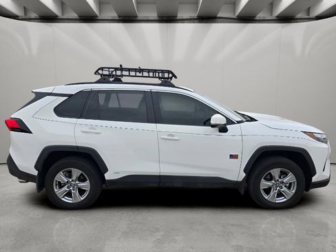 Used 2024 Toyota RAV4 XLE w/ Convenience Package AWD/4WD image 6