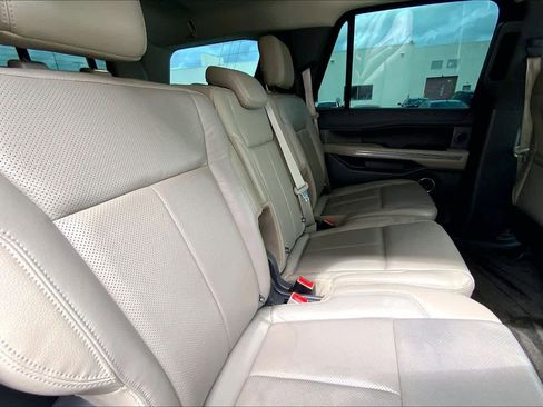 Used 2018 Ford Expedition XLT w/ Equipment Group 202A image 16