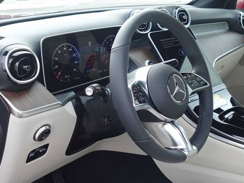 Used 2026 Mercedes-Benz GLC 300 4MATIC image 27