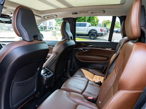 Used 2019 Volvo XC90 T6 Momentum w/ Advanced Package AWD/4WD image 24