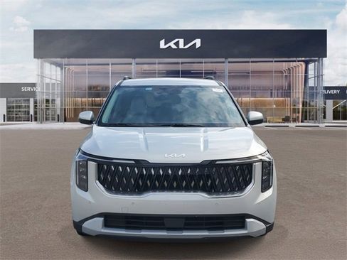 Certified 2025 Kia Carnival EX image 2