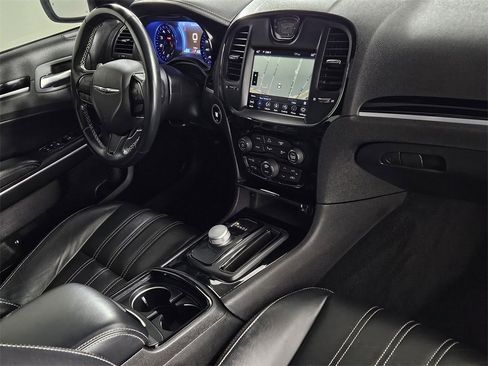 Used 2022 Chrysler 300 S image 33