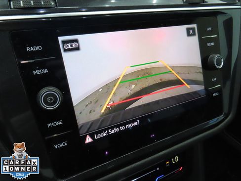 Used 2022 Volkswagen Tiguan SE R-Line image 20