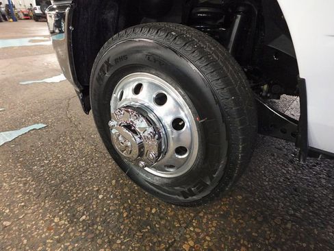 New 2026 RAM 3500 Tradesman w/ Chrome Appearance Group image 23