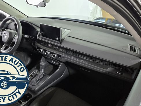 Used 2024 Honda CR-V EX image 32