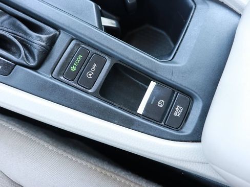 Used 2023 Honda Accord EX image 17