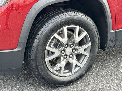 Used 2023 GMC Acadia SLE image 29