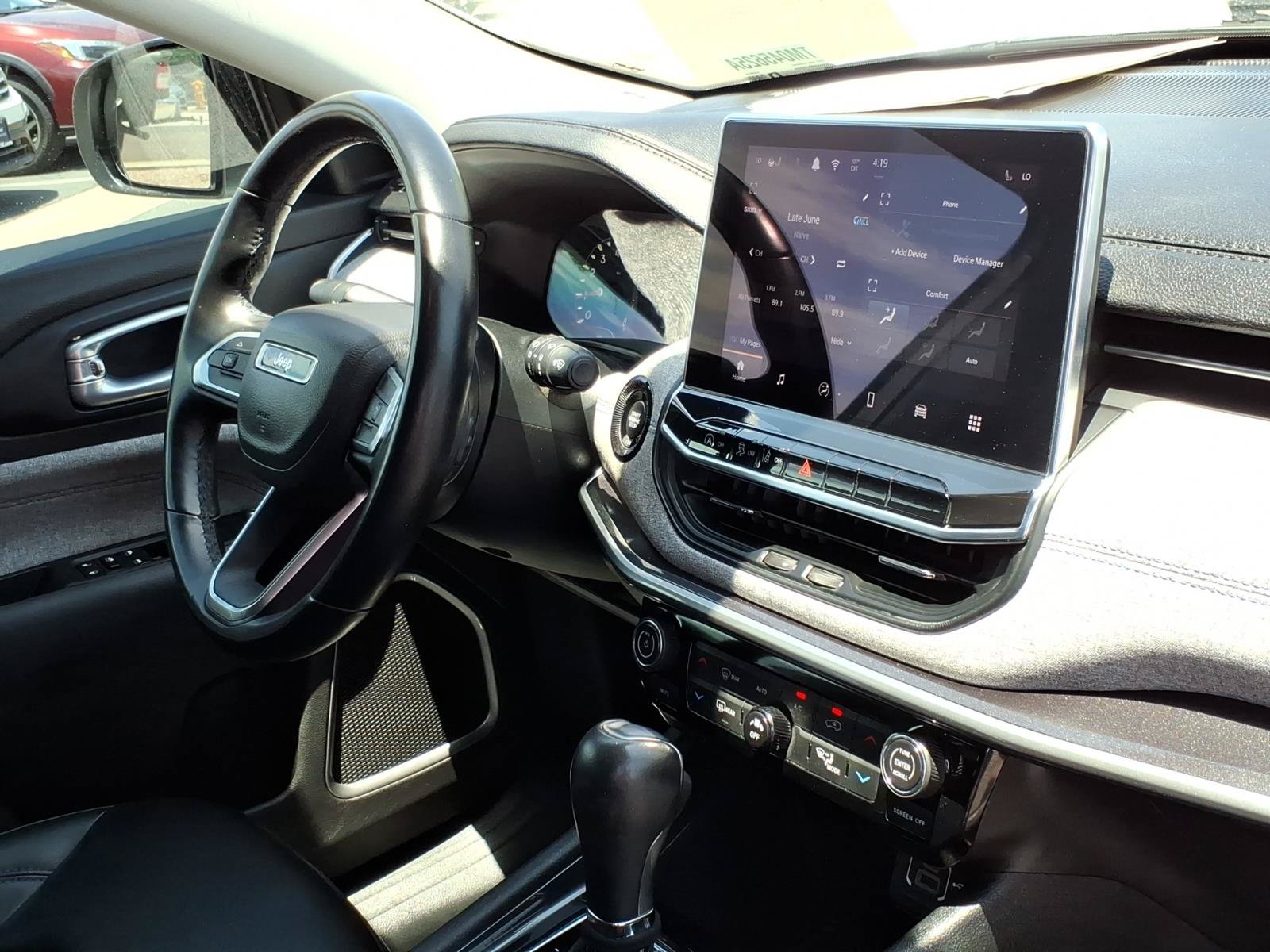 Used 2022 Jeep Compass Latitude w/ Convenience Group FWD image 12