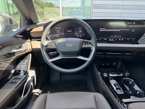 New 2025 Audi A6 e-tron Premium image 11
