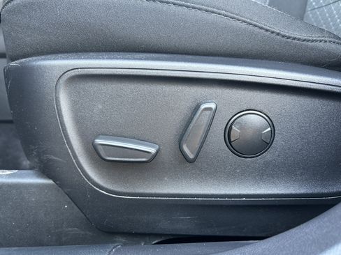 Used 2023 Ford Escape Active AWD/4WD image 12