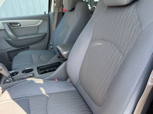 Used 2014 Chevrolet Traverse LS FWD image 8