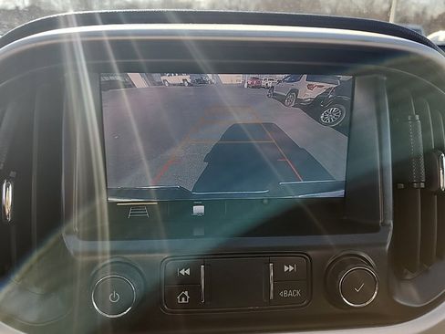 Used 2020 GMC Canyon SLE w/ Elevation Edition image 28