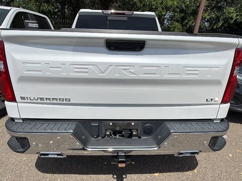 Used 2022 Chevrolet Silverado 1500 LTZ AWD/4WD image 6
