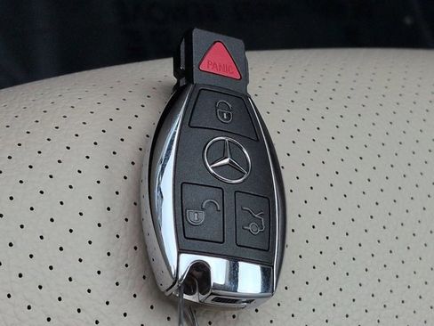 Certified 2017 Mercedes-Benz C 300 Sedan image 28