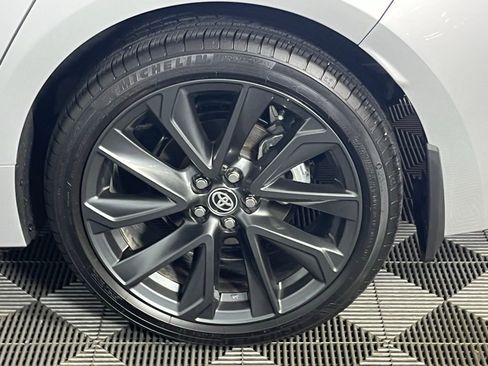 Used 2025 Toyota Corolla SE image 12