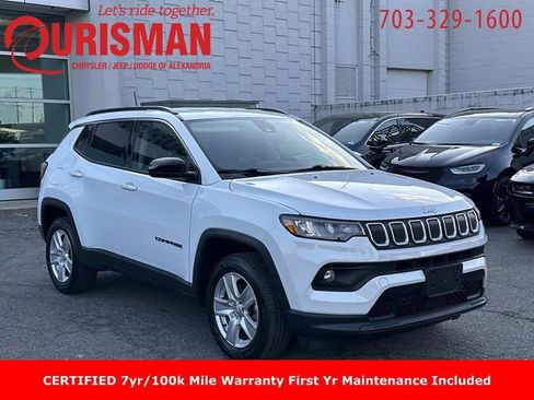 Certified 2022 Jeep Compass Latitude w/ Convenience Group AWD/4WD image 1