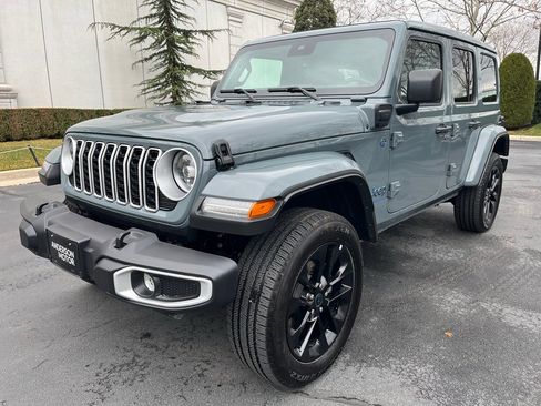 Used 2025 Jeep Wrangler Sahara w/ Safety Group image 3