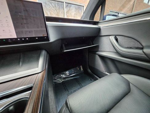 Used 2023 Tesla Model X AWD/4WD image 56