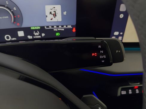 Used 2026 Audi Q3 quattro 2.0T w/ 20" Wheel Package image 25