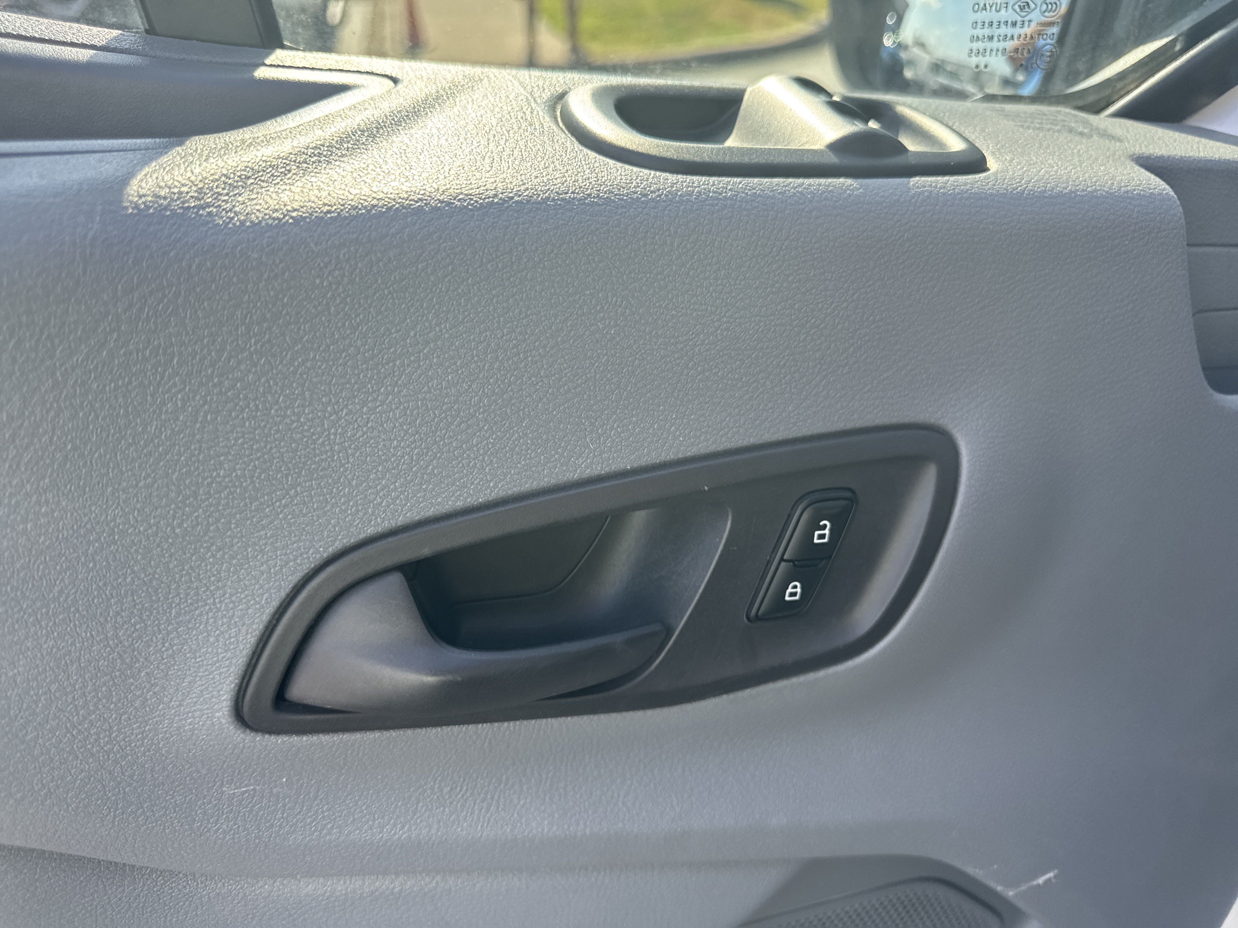 Used 2019 Ford Transit 250 148 Medium Roof RWD image 20