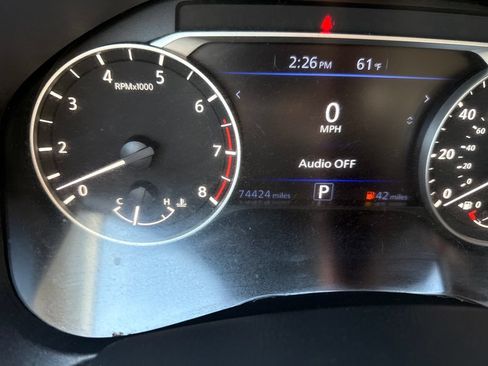 Used 2024 Nissan Altima 2.5 SV FWD image 16