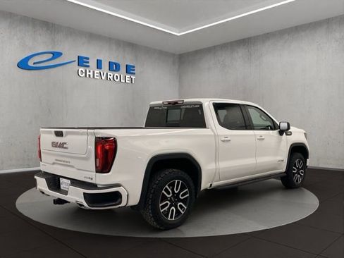 Used 2024 GMC Sierra 1500 AT4 w/ Technology Package image 4