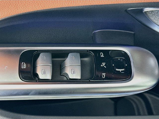 Used 2026 Mercedes-Benz C 300 Sedan image 18