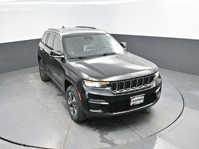 Used 2024 Jeep Grand Cherokee Limited 4xe AWD/4WD image 42