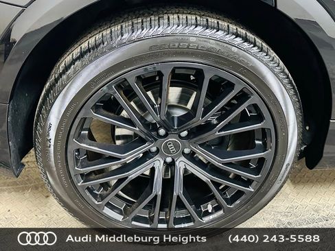 Certified 2025 Audi SQ8 Prestige image 35