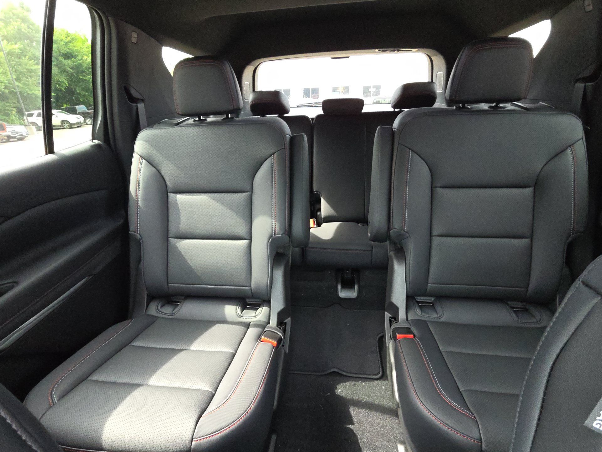 New 2026 Chevrolet Traverse Z71 w/ Enhanced Driving Package AWD/4WD image 25