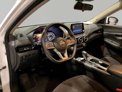 Used 2022 Nissan Sentra SV FWD image 16