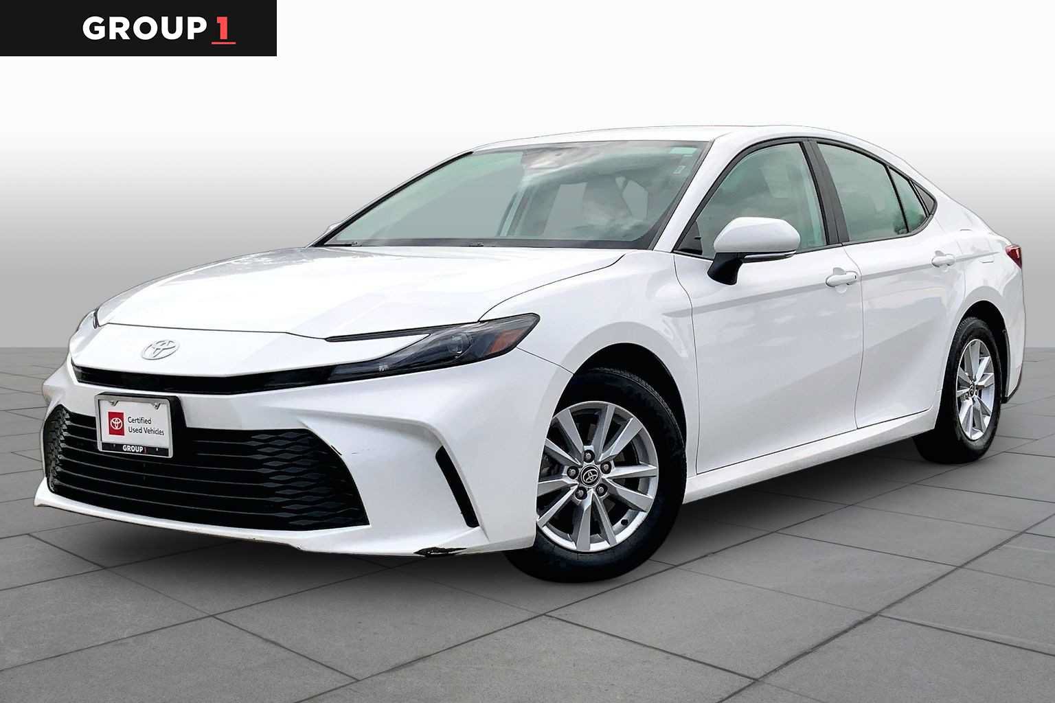 Certified 2025 Toyota Camry LE FWD image 1