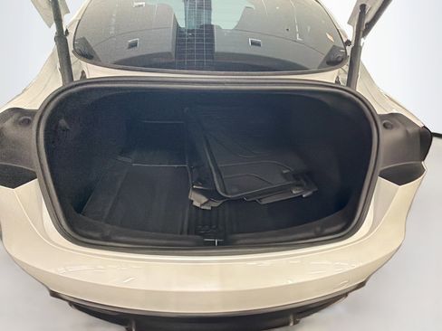 Used 2025 Tesla Model 3 Performance AWD/4WD image 31