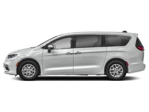 Used 2024 Chrysler Pacifica Touring-L FWD image 2