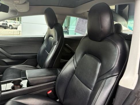 Used 2018 Tesla Model 3 Mid Range RWD image 14