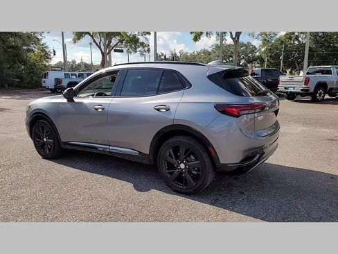 Used 2021 Buick Envision Essence w/ Sport Touring Package image 17