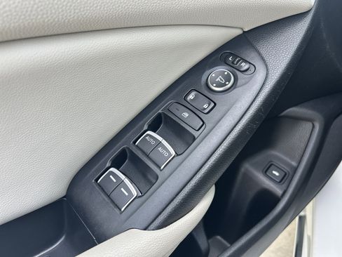 Used 2018 Honda Accord Touring image 23