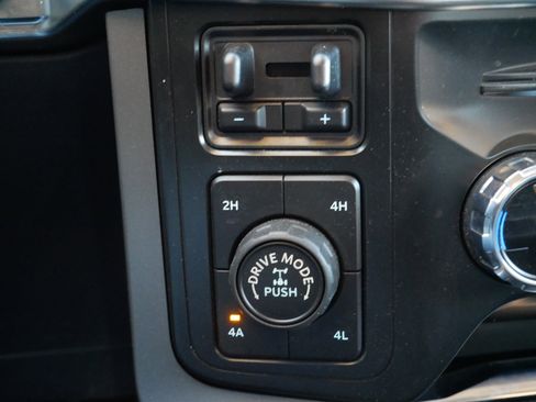 Certified 2022 Ford F150 Lariat w/ Equipment Group 501A Mid image 29