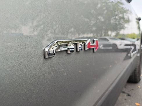 Used 2023 GMC Acadia AT4 AWD/4WD image 28